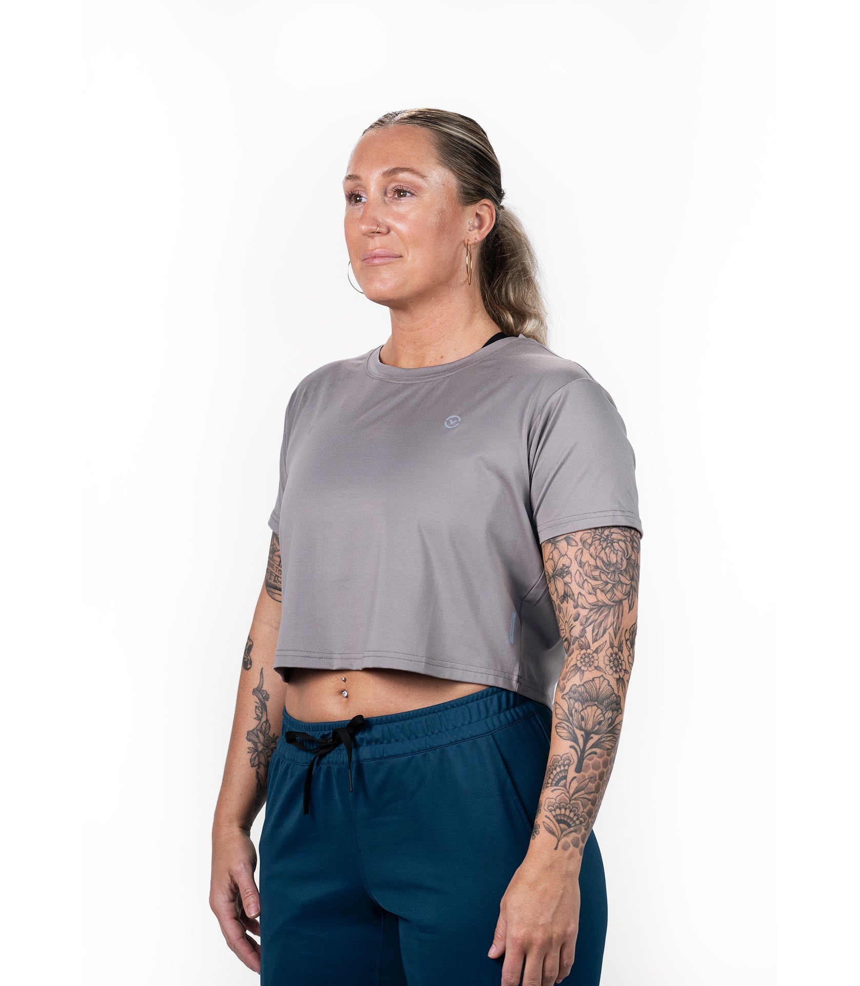 Mount Crop Tee - VIRUS® Performance Apparel