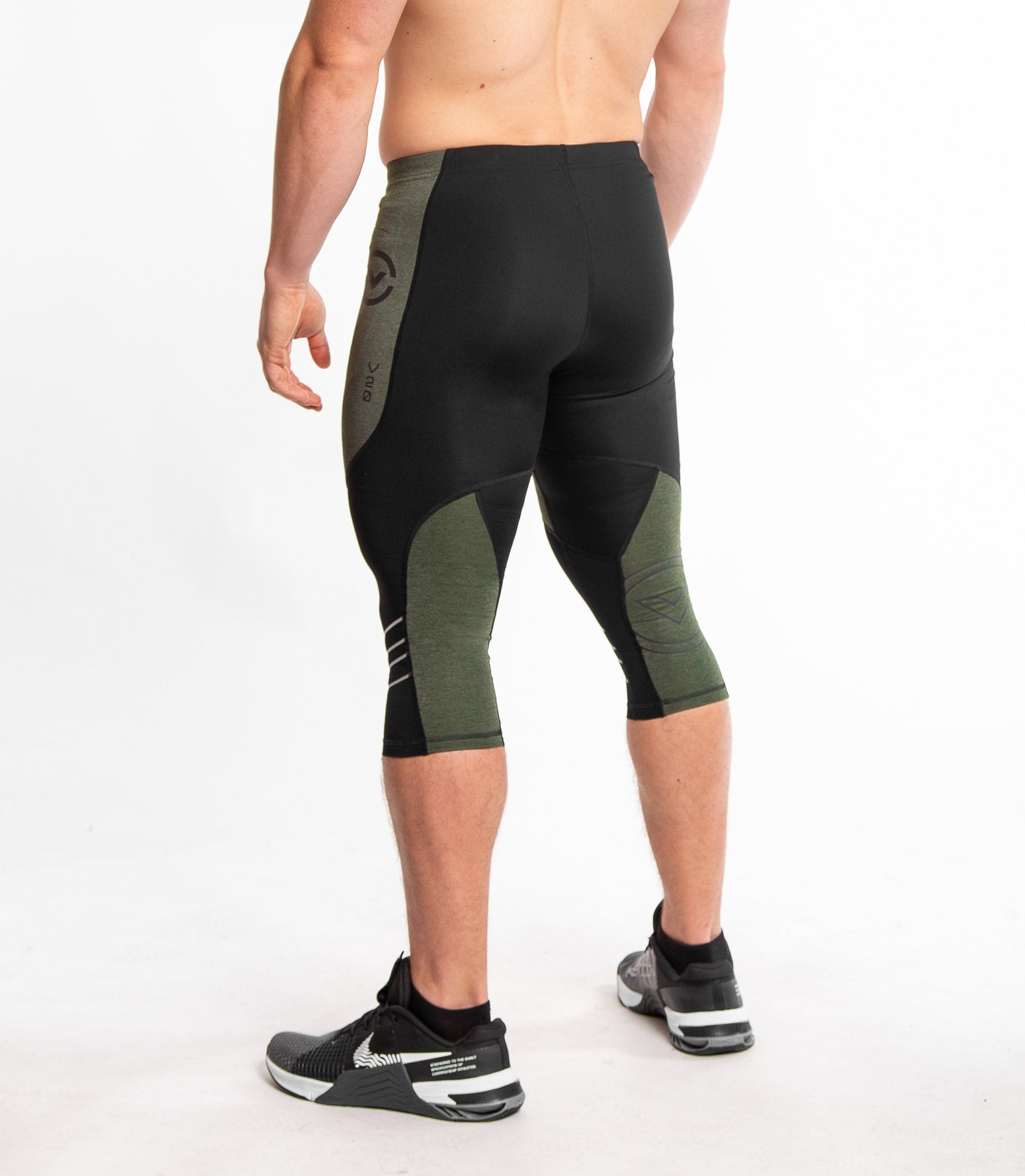 V20 ¾ Tech Pants - VIRUS® Performance Apparel
